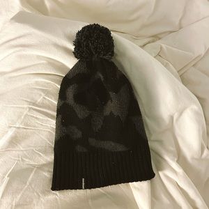 Patagonia Pom Pom Beanie